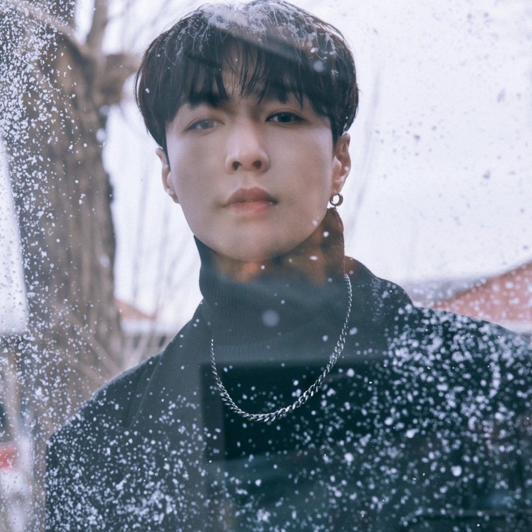 Latest photo of Lay (EXO)