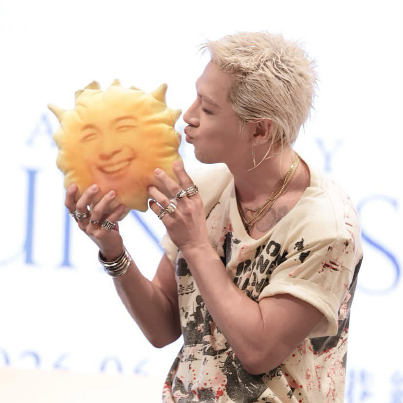 Behind-the-scenes cut of Taeyang (BIGBANG)