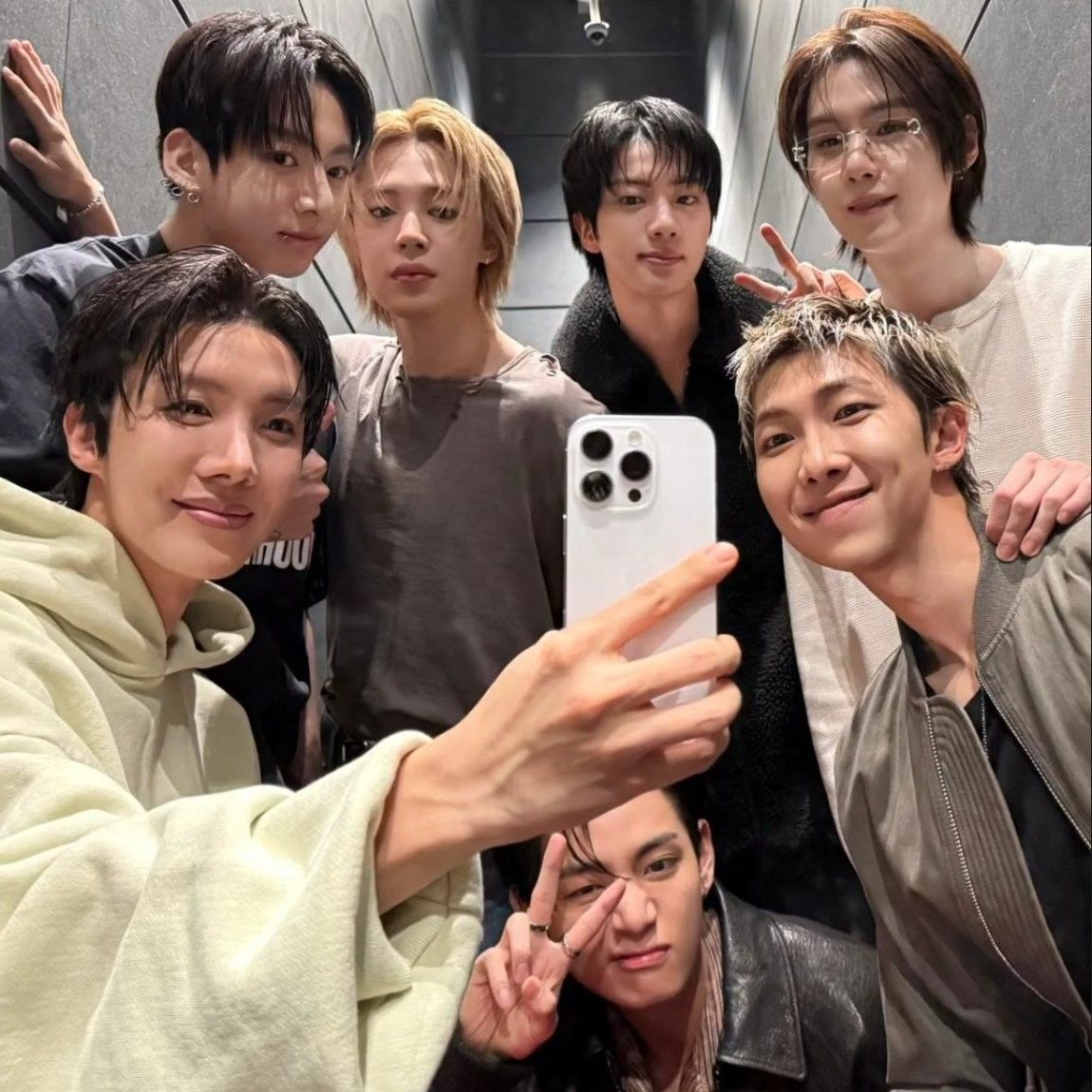 防弹少年团的最新照片