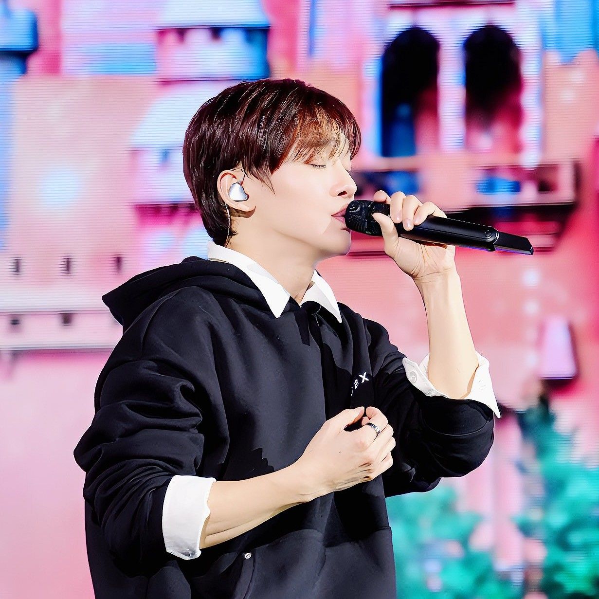 Recent activity shot of Chen (EXO)