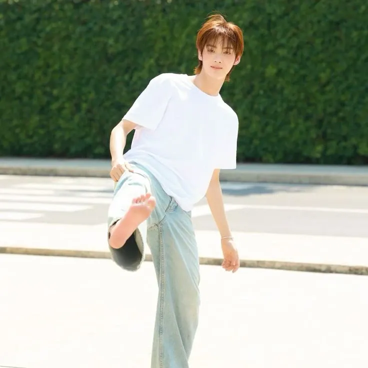 Behind-the-scenes cut of Youngjae (TWS)