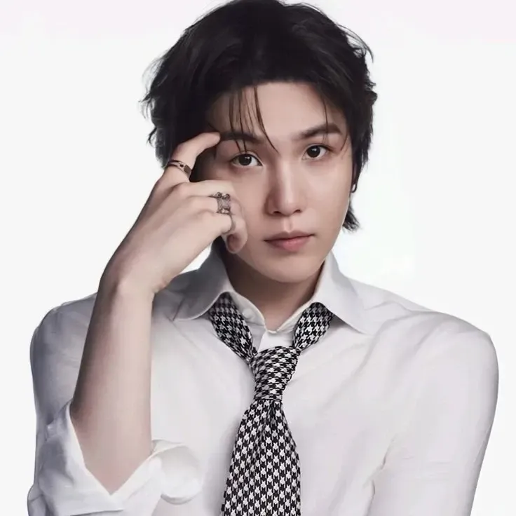 SUGA (防彈少年團)的最新活動照片