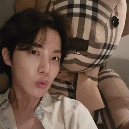 Behind-the-scenes cut of j-hope (BTS)
