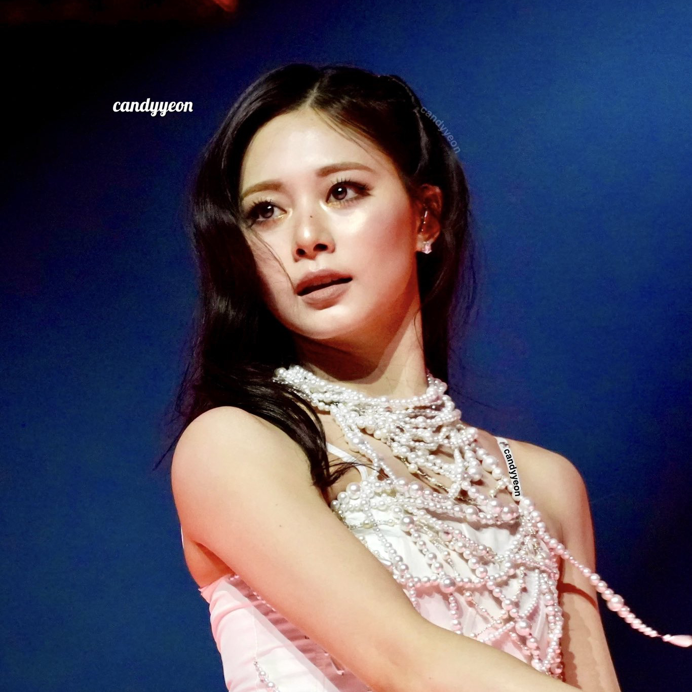 Potret di balik layar Tzuyu (TWICE)