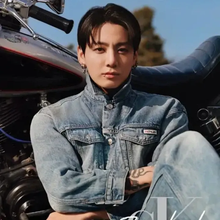 Momen yang diabadikan oleh penggemar Jungkook (BTS)
