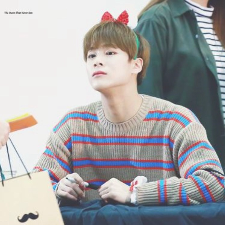Behind-the-scenes cut of Moonbin (ASTRO)