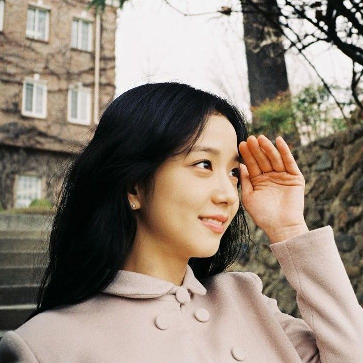 Recent activity shot of Jisoo (BLACKPINK)