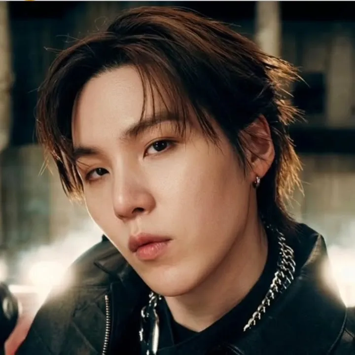 Foto terbaru SUGA (BTS)