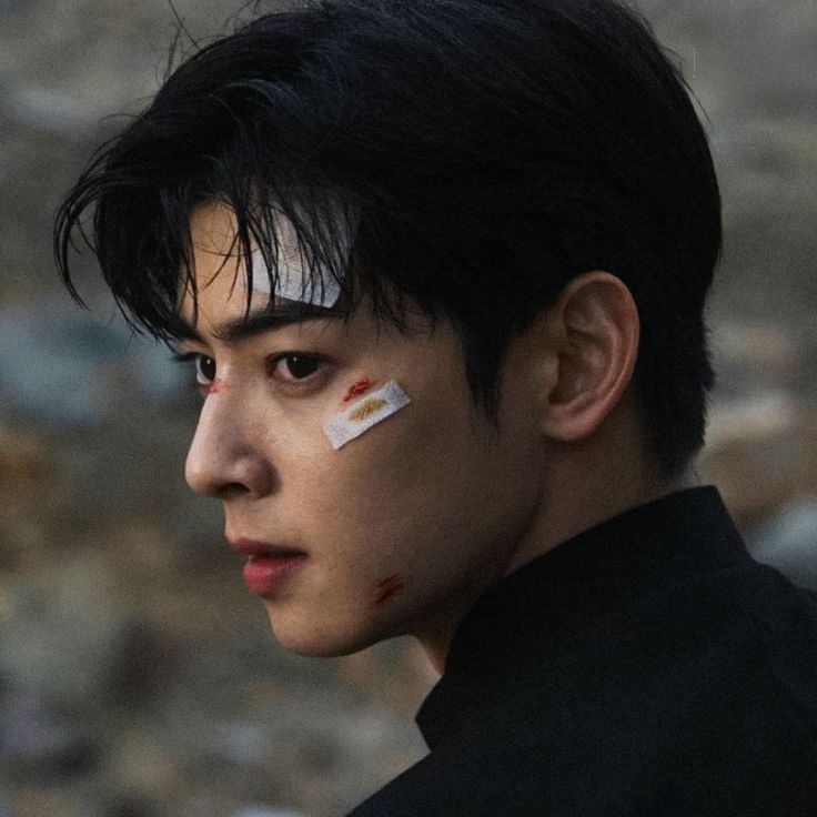 Latest photo of Eunwoo (ASTRO)