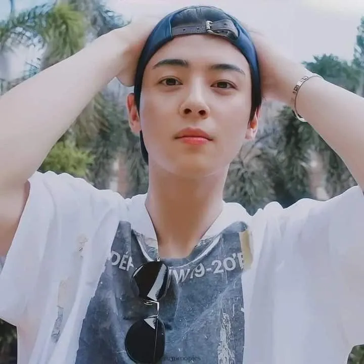 A moment captured by Eunwoo (ASTRO)'s fan