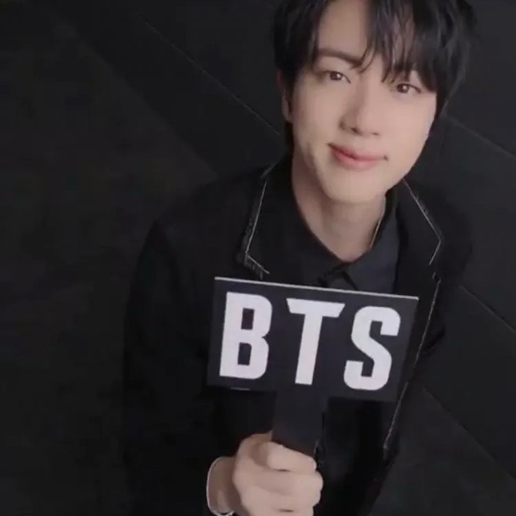 진 (방탄소년단)의 최신 사진