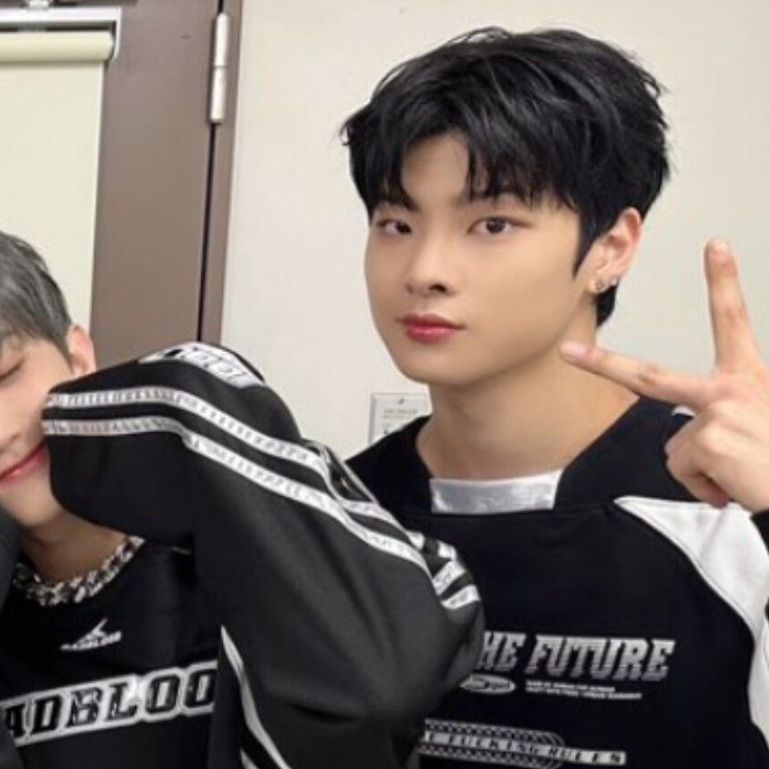 Recent activity shot of YOUNITE