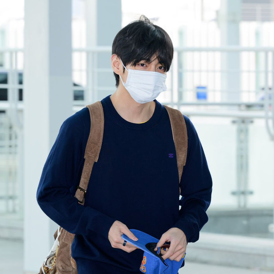 뷔 (방탄소년단) 최근 활동샷