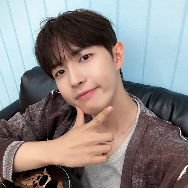 Popular profile image of Kim Jaehwan selected by votes
