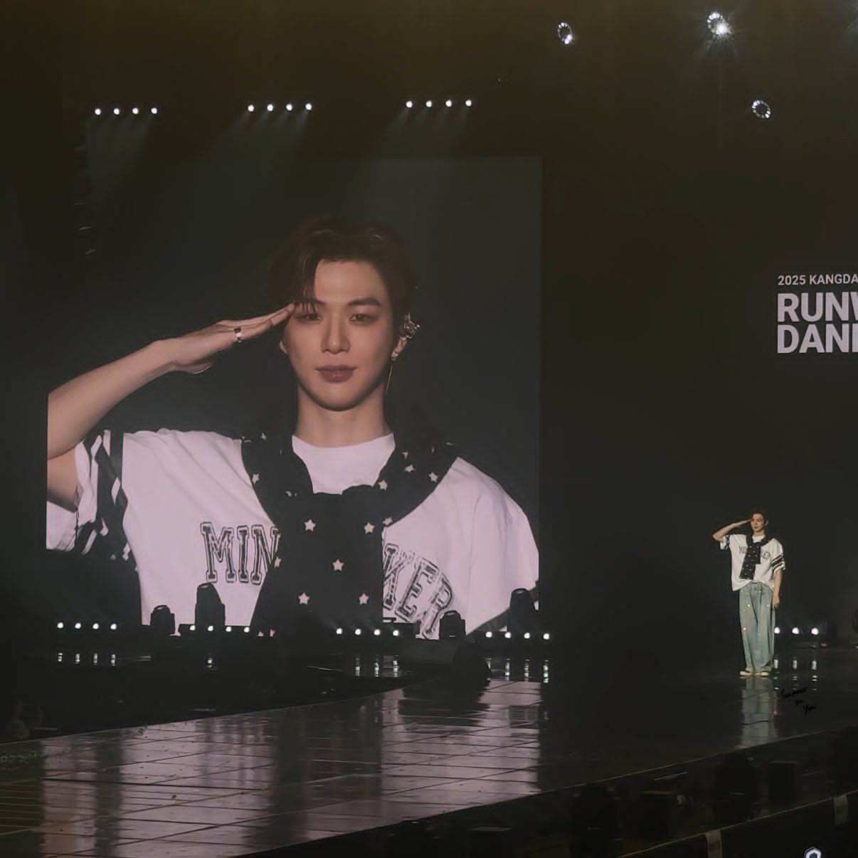 Behind-the-scenes cut of Kang Daniel