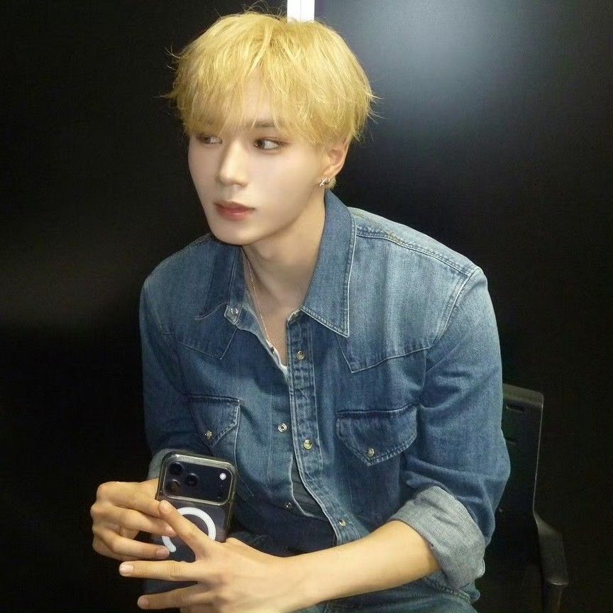 A moment captured by Kim Junseo (ALPHA DRIVE ONE)'s fan