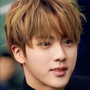 Foto aktivitas terbaru Jin (BTS)
