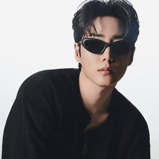 Young K (DAY6)의 최신 사진