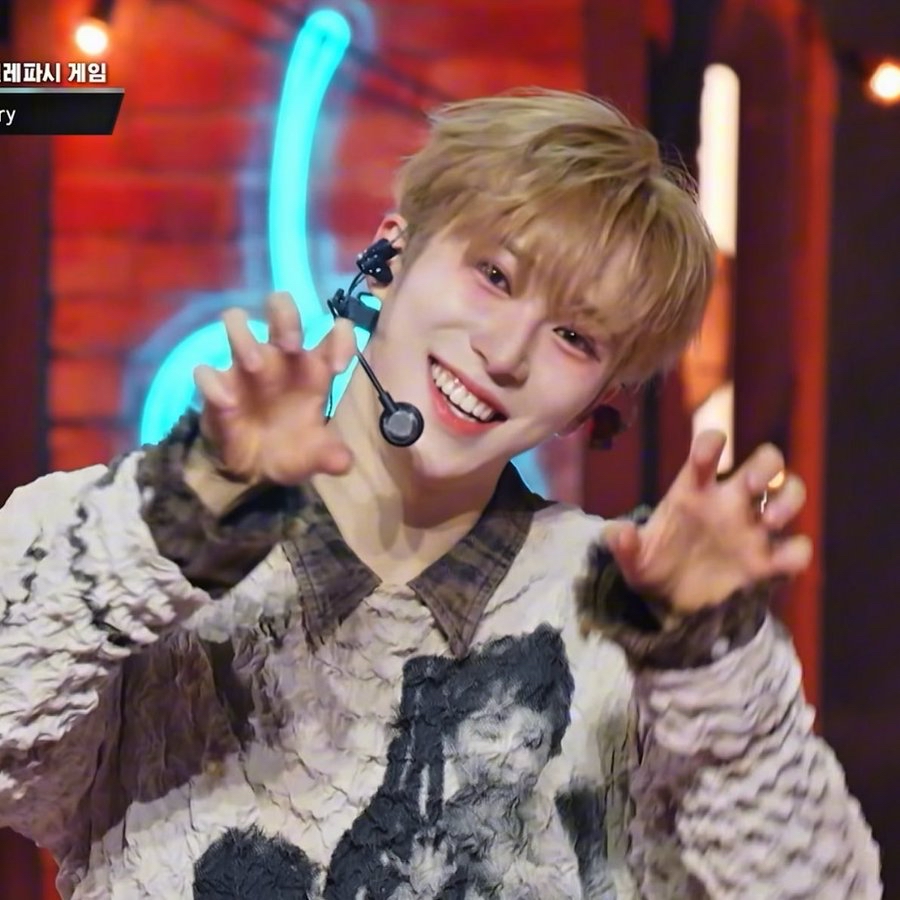 아르노 (알파드라이브원) 최근 활동샷