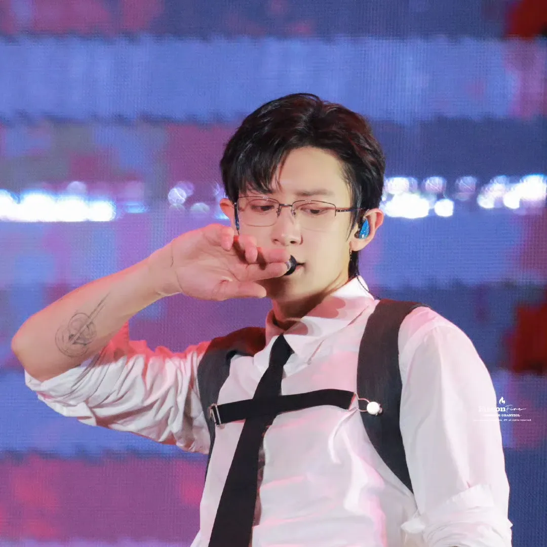 찬열 (EXO) 최근 활동샷