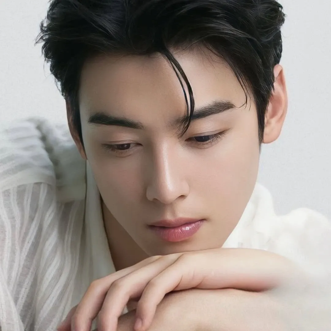 A moment captured by Eunwoo (ASTRO)'s fan