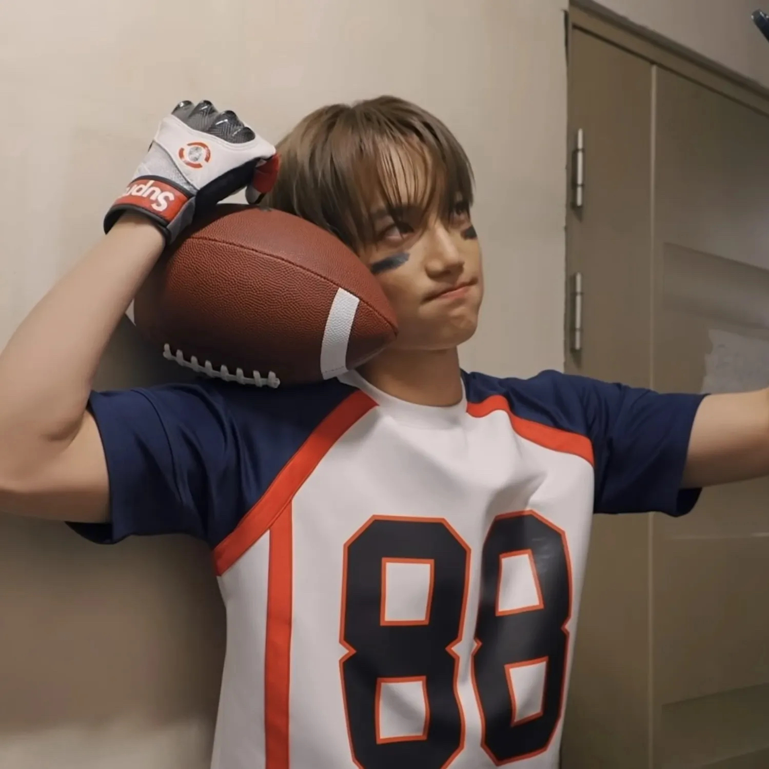 Behind-the-scenes cut of Kai (EXO)