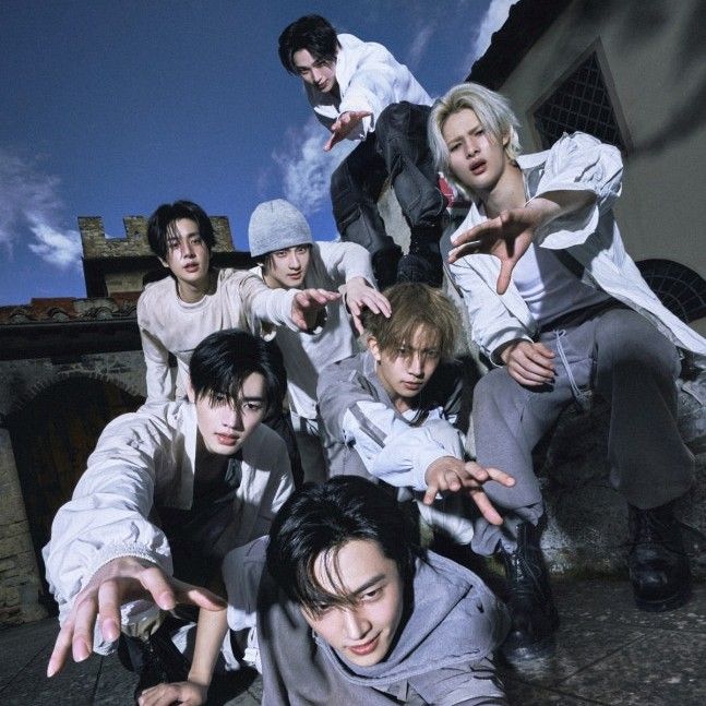 Foto terbaru ENHYPEN