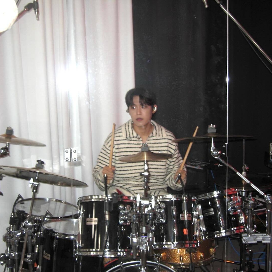 A moment captured by Park Woojin (AB6IX)'s fan