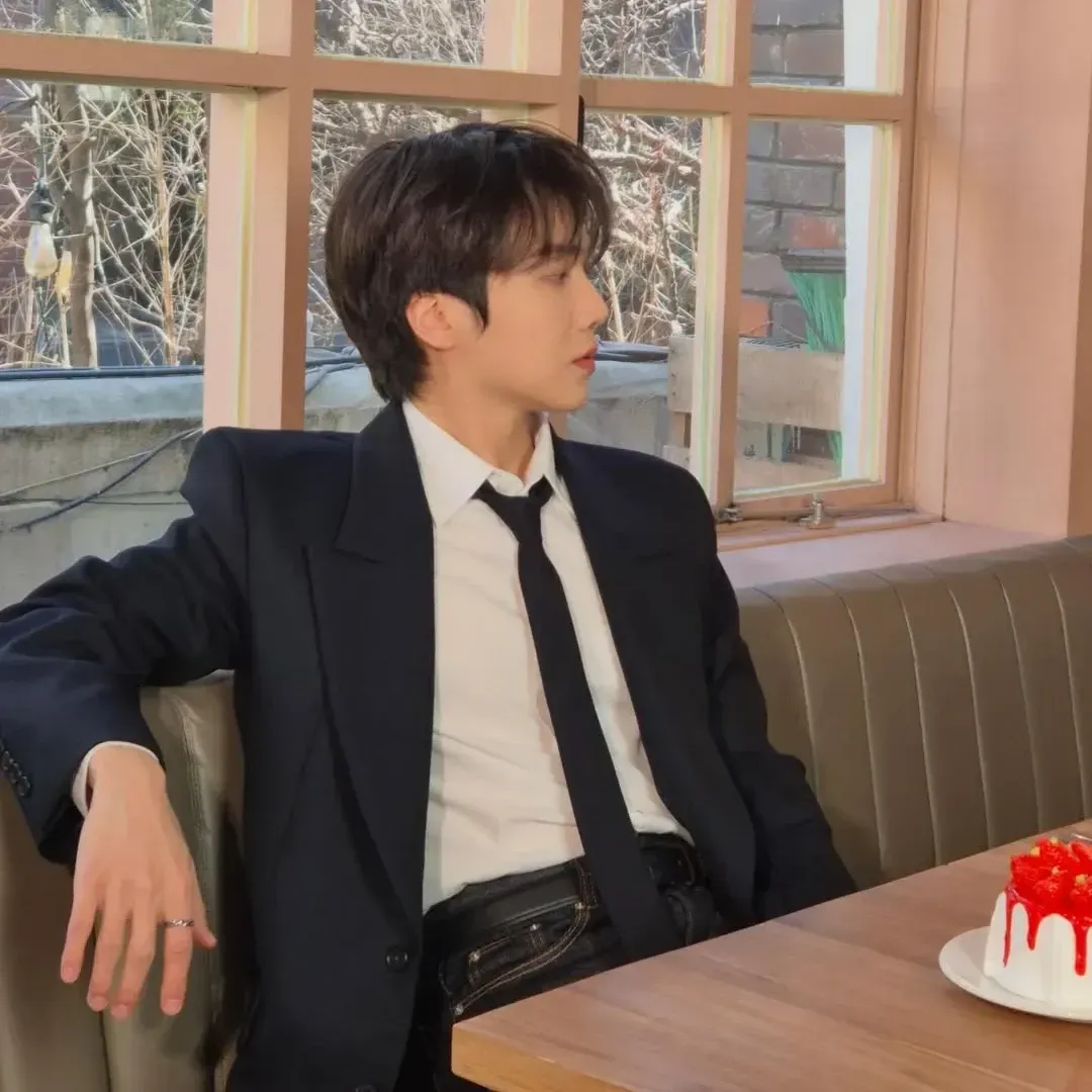 Latest photo of Jinho (PENTAGON)