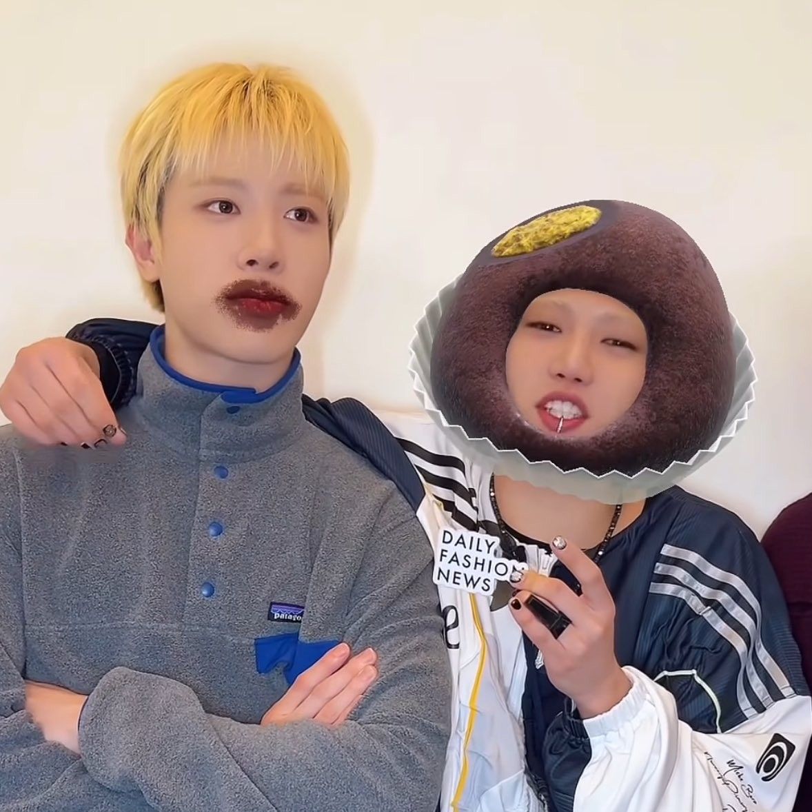 Momen yang diabadikan oleh penggemar TREASURE