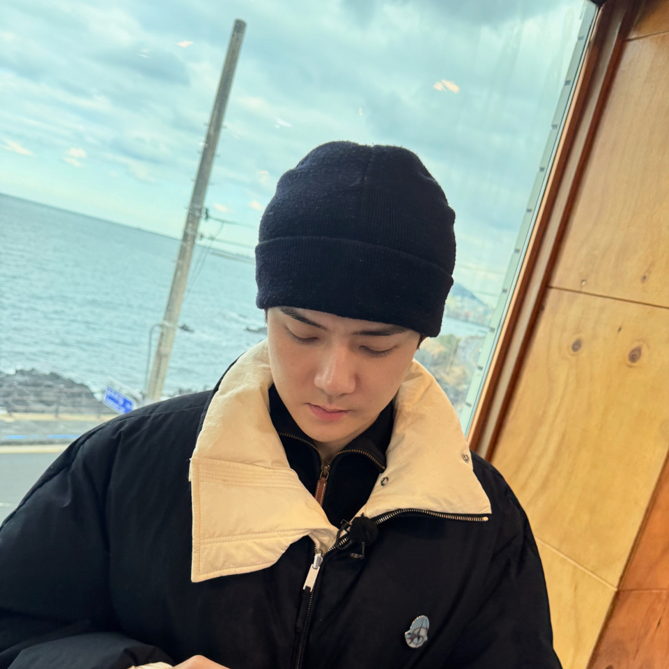 세훈 (EXO) 최근 활동샷