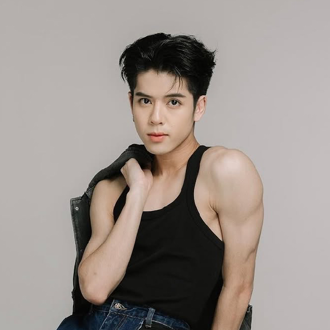 Behind-the-scenes cut of DORN (NexT1DE)