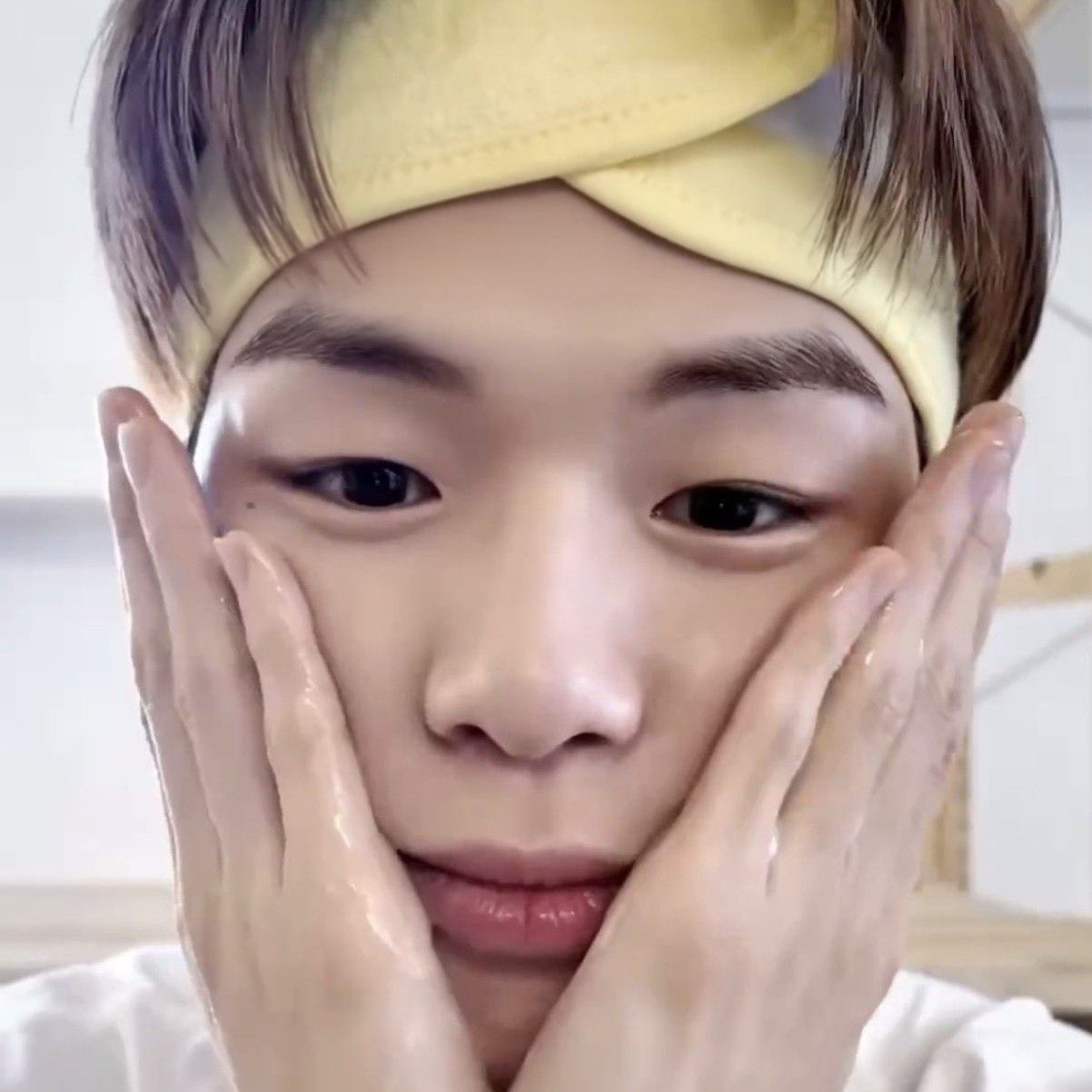 姜丹尼尔的幕后花絮