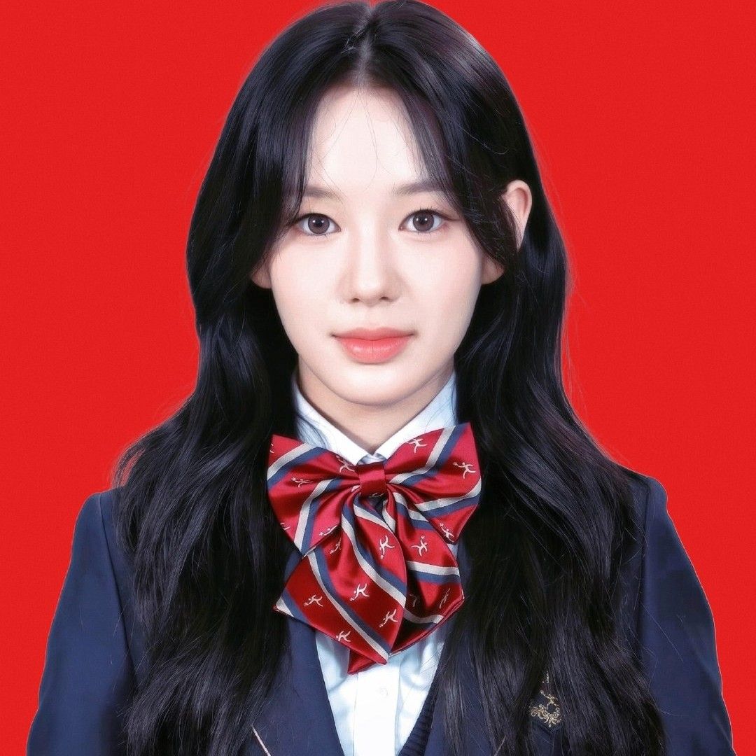 A moment captured by izna's fan