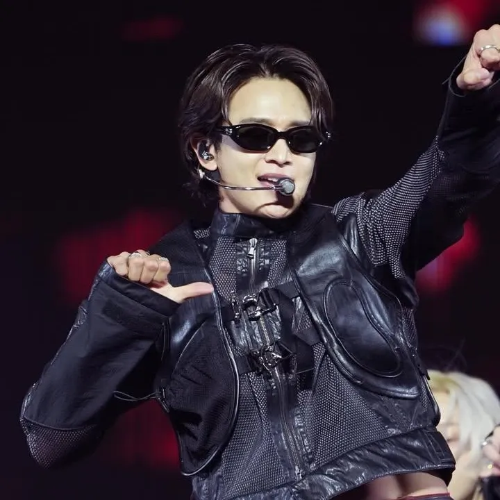 A moment captured by Minho (SHINee)'s fan