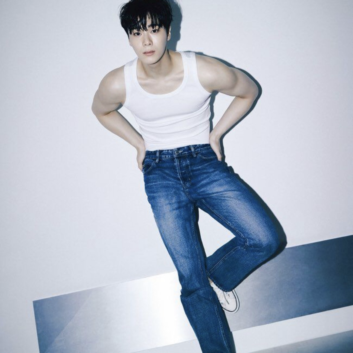 Behind-the-scenes cut of Moonbin (ASTRO)