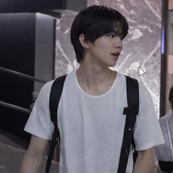 A moment captured by Rocky's fan