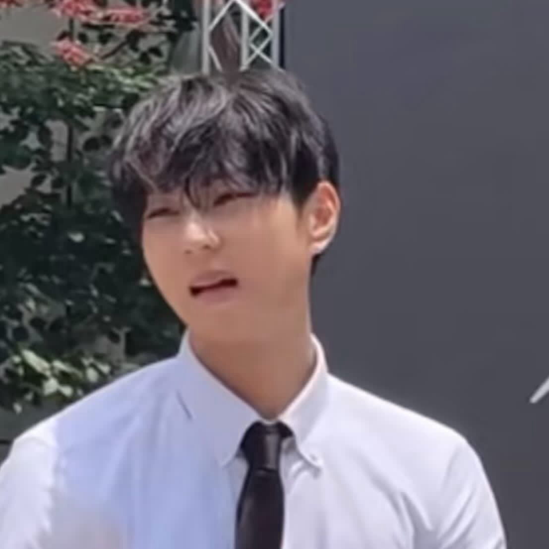 Latest photo of Jungwon (ENHYPEN)