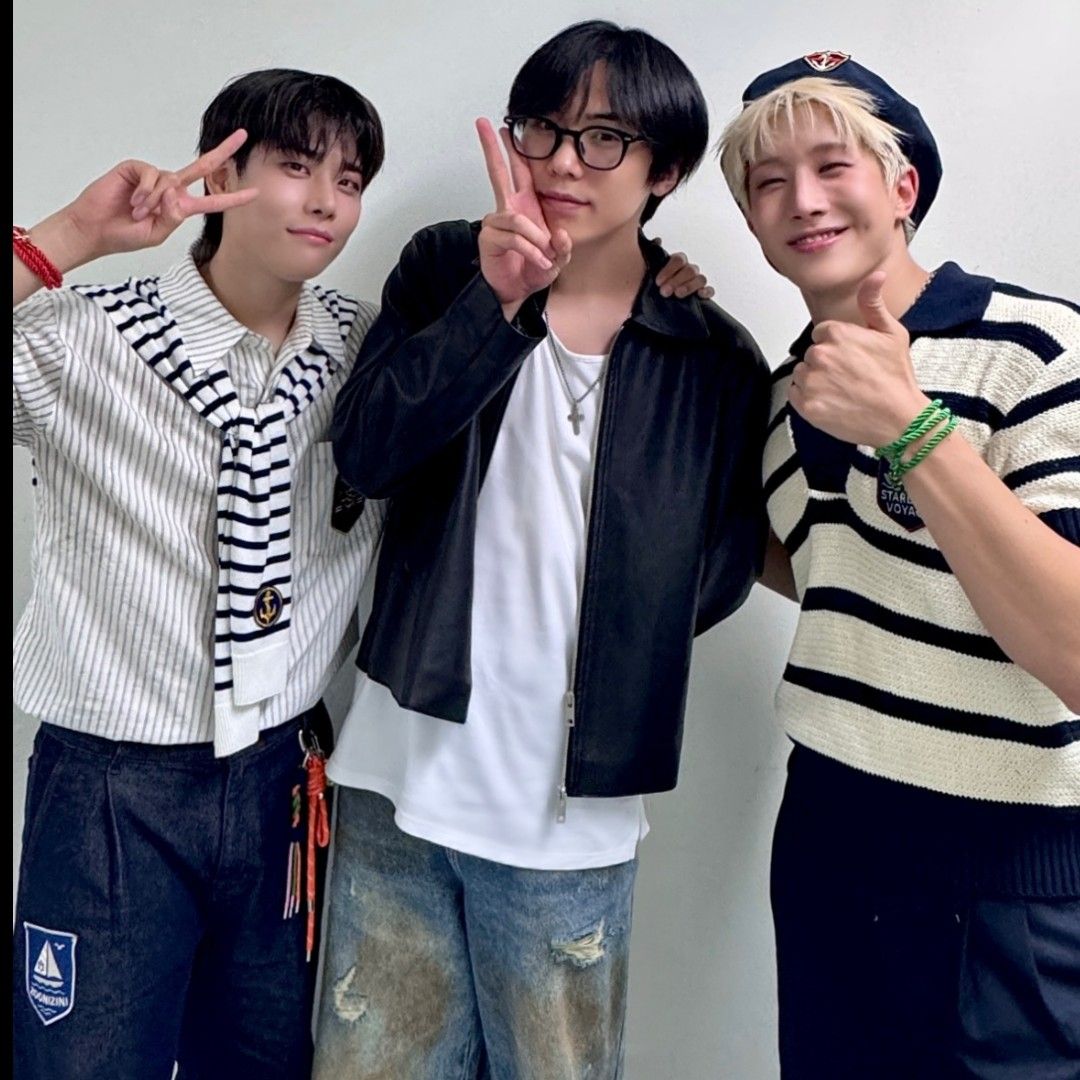 아스트로의 최신 사진