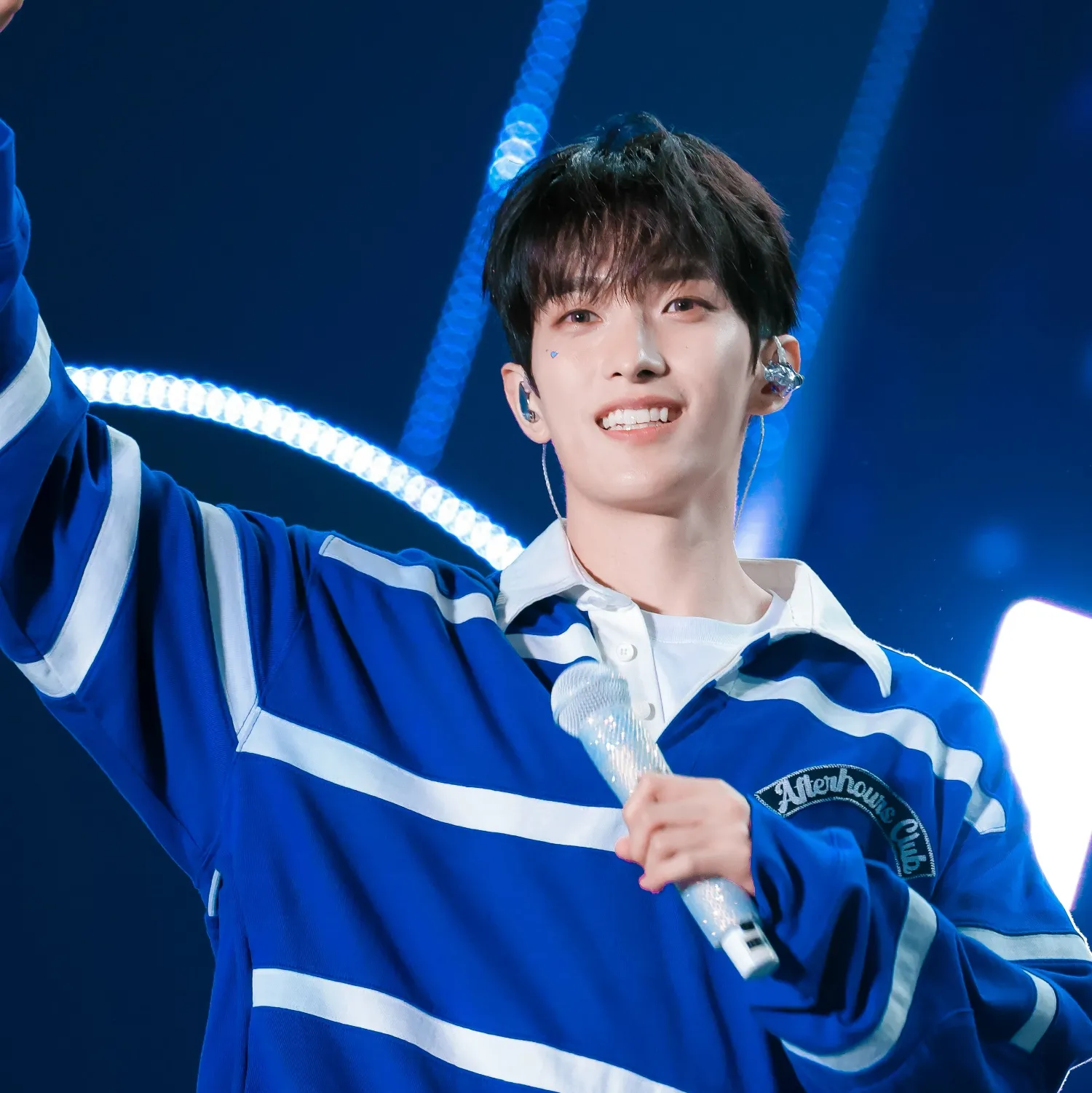 Behind-the-scenes cut of DK (SEVENTEEN)