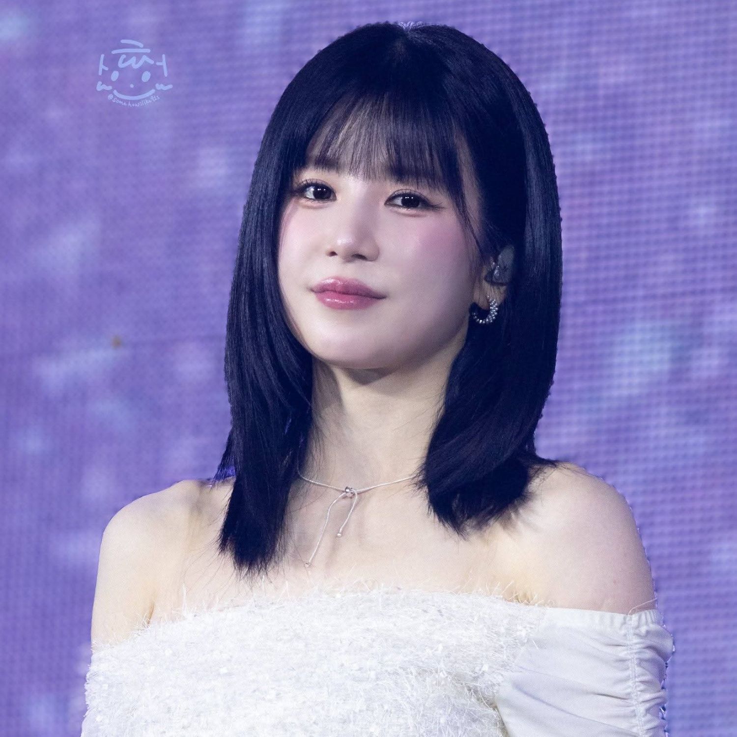 Behind-the-scenes cut of Park Chorong (Apink)