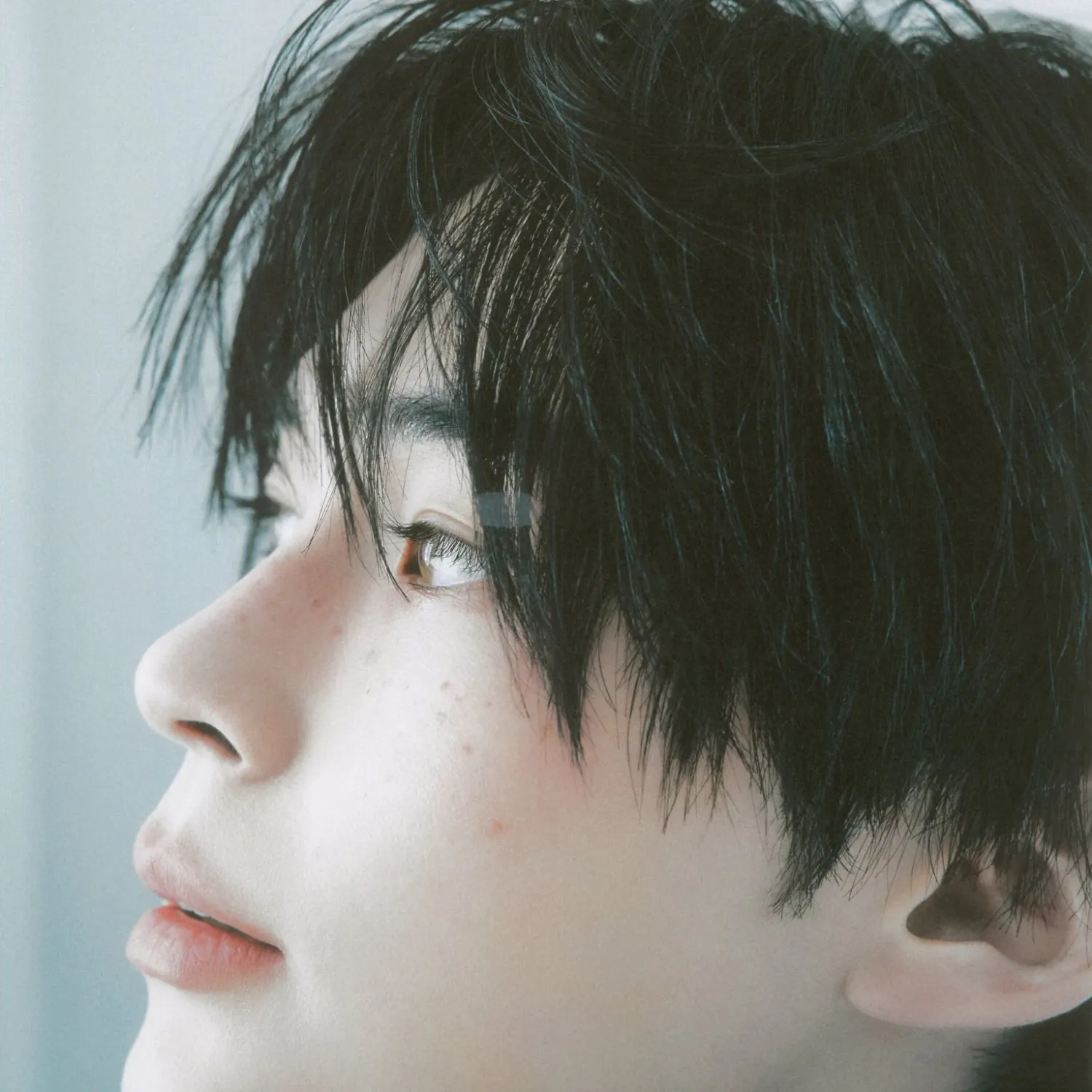 Latest photo of Sung Hanbin (ZEROBASEONE)