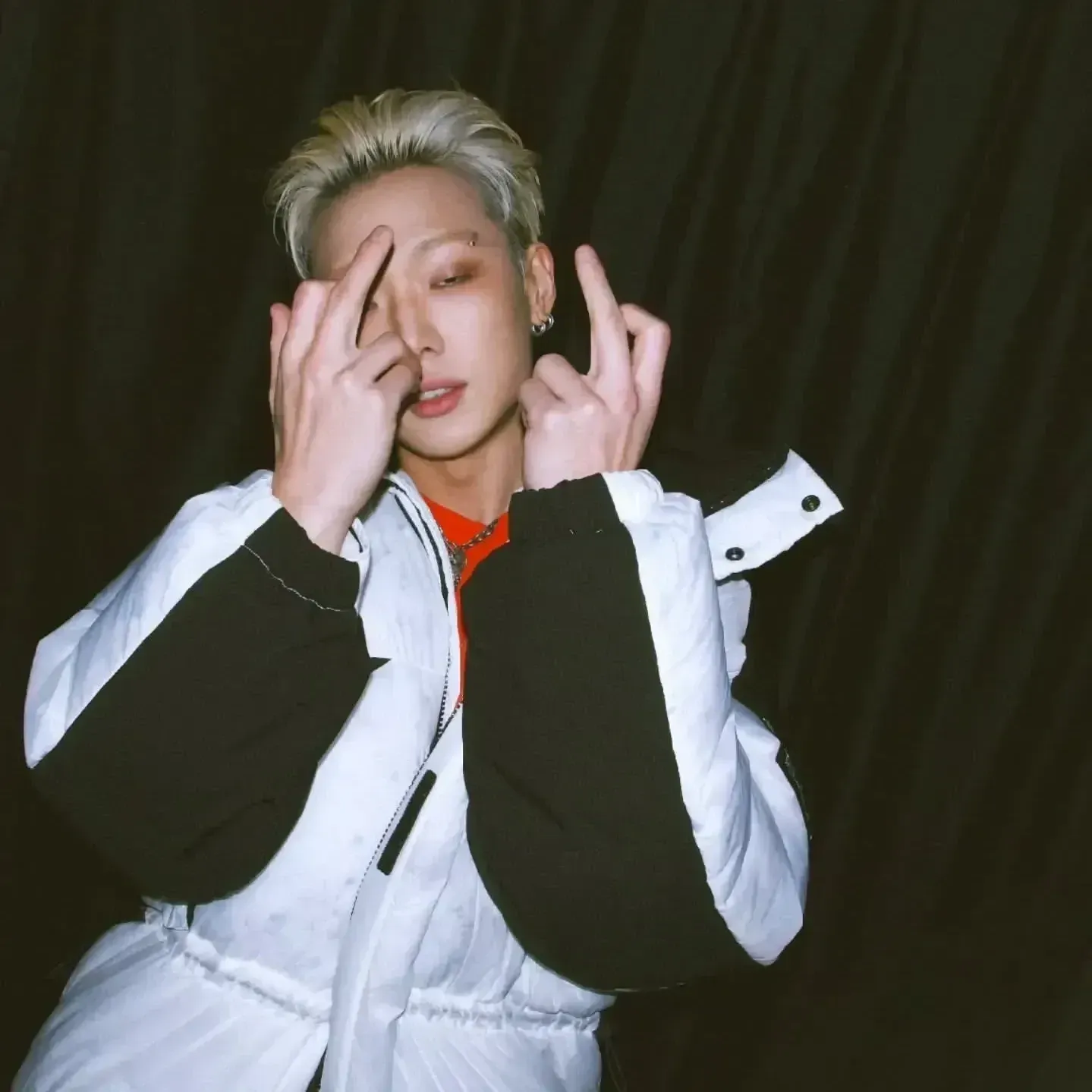 Behind-the-scenes cut of BOBBY (iKON)