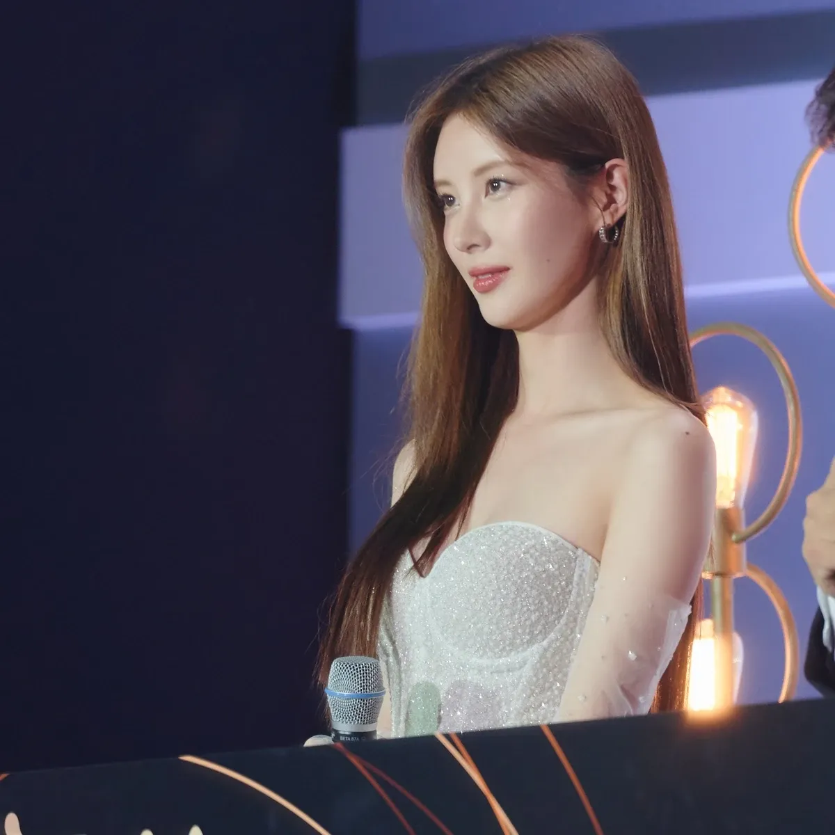 Behind-the-scenes cut of Seohyun (Girls' Generation)