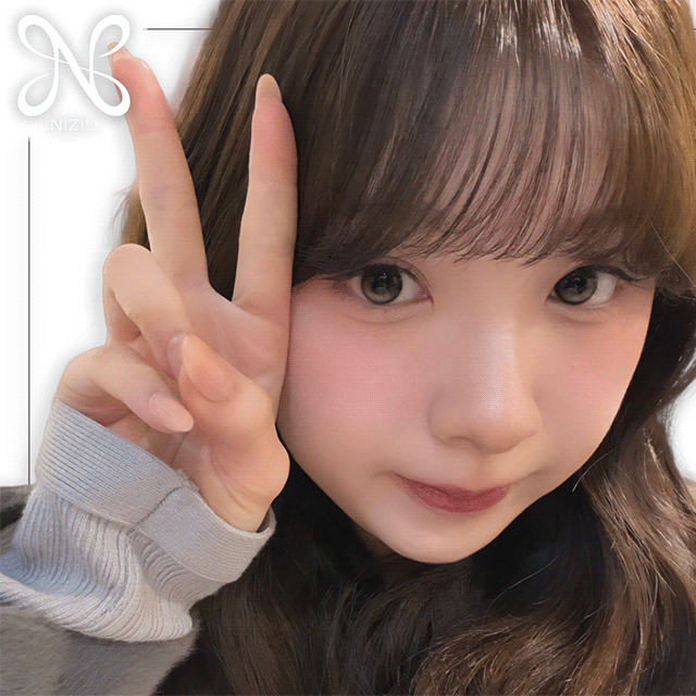 Behind-the-scenes cut of Miihi (NiziU)