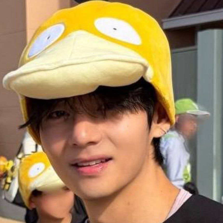 Momen yang diabadikan oleh penggemar V (BTS)