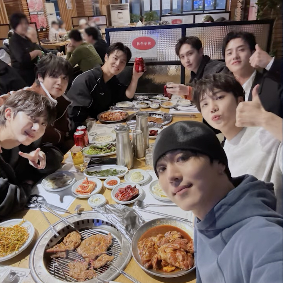 A moment captured by PENTAGON's fan