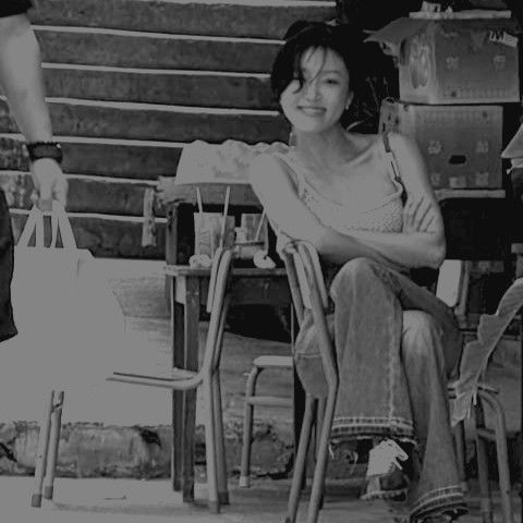 Behind-the-scenes cut of Hwasa (MAMAMOO)