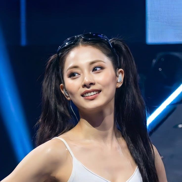 쯔위 (TWICE)의 비하인드 컷