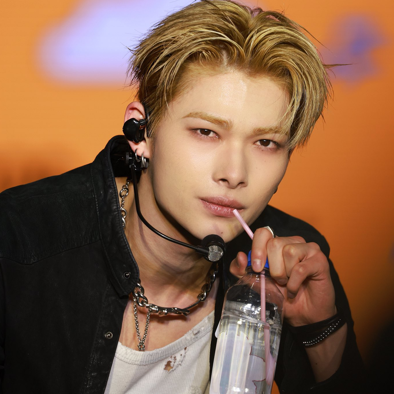 Foto terbaru NI-KI (ENHYPEN)